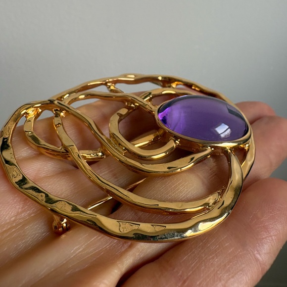 1993 Vtg Avon Faux Amethyst Gold Tone Brooch & Earrings Set Bold 90s Statement - Picture 4 of 16